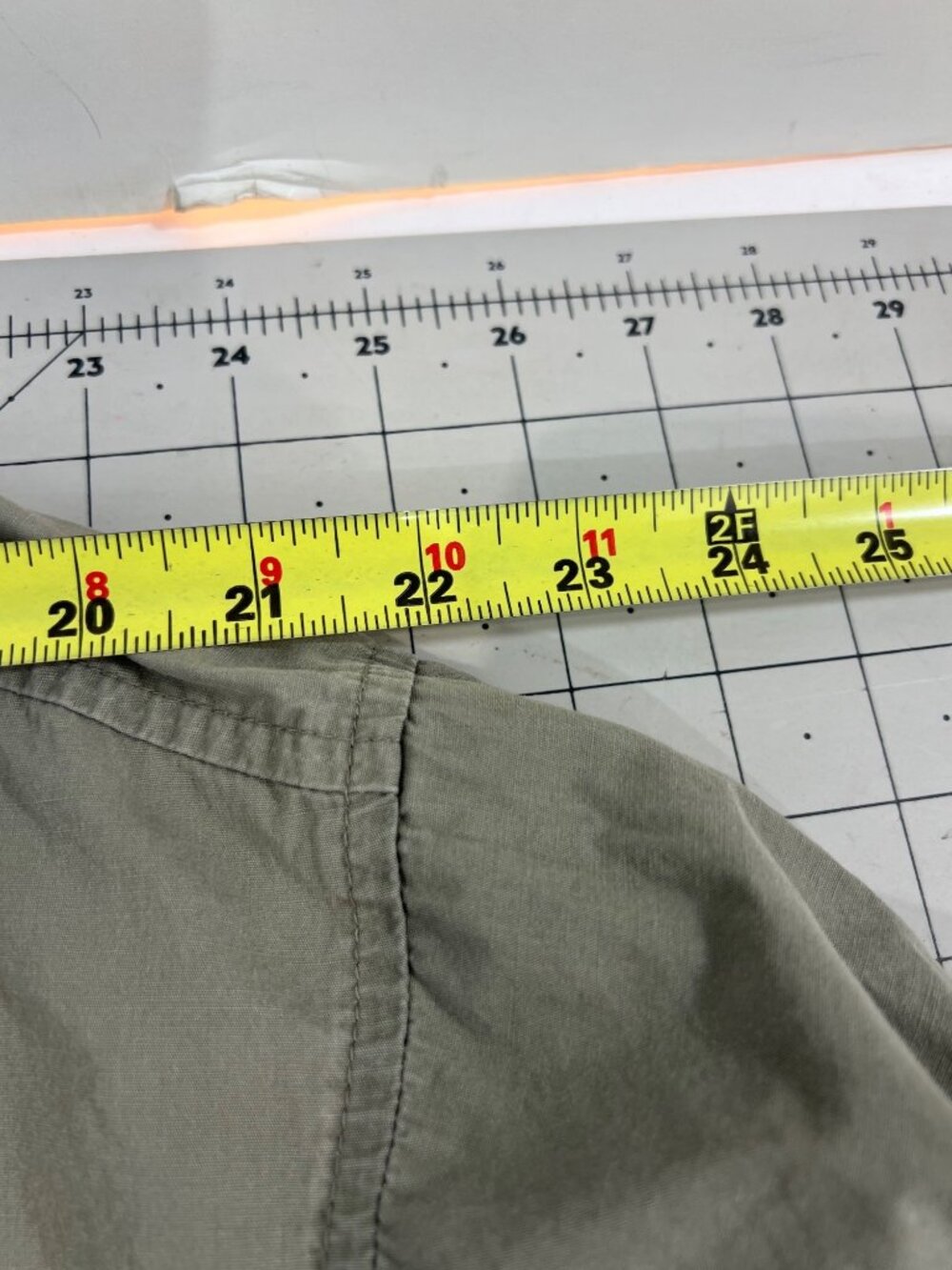Columbia PFG Men’s Long-Sleeve Fishing Shirt Vented Back Light Khaki Sz. L - Picture 6 of 9